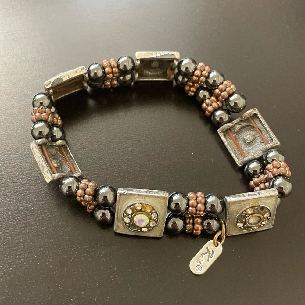 KM Stretch stackable beaded bracelet